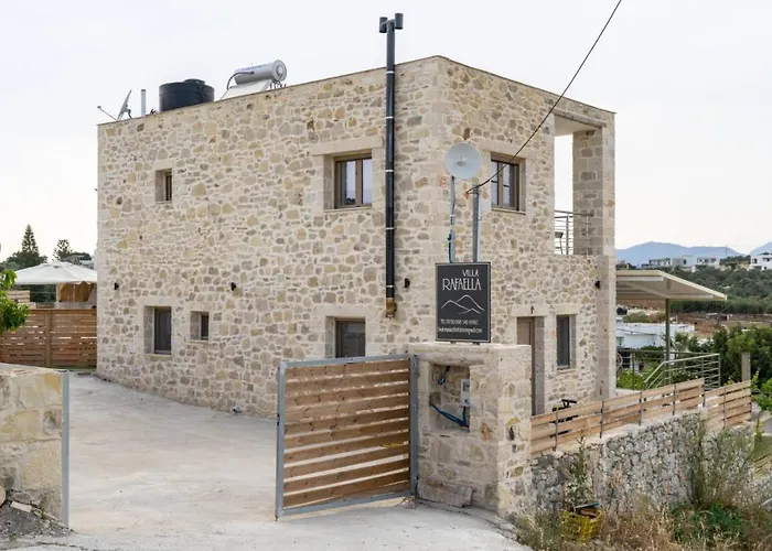 Rafaela Holiday Home